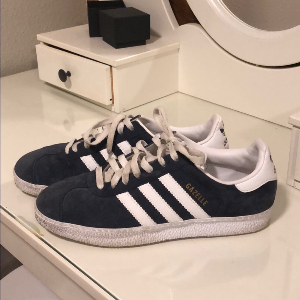 Adidas gazelle sneaker